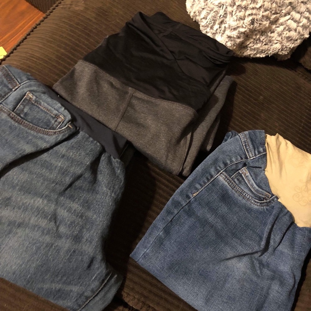 3 pairs of maternity pants